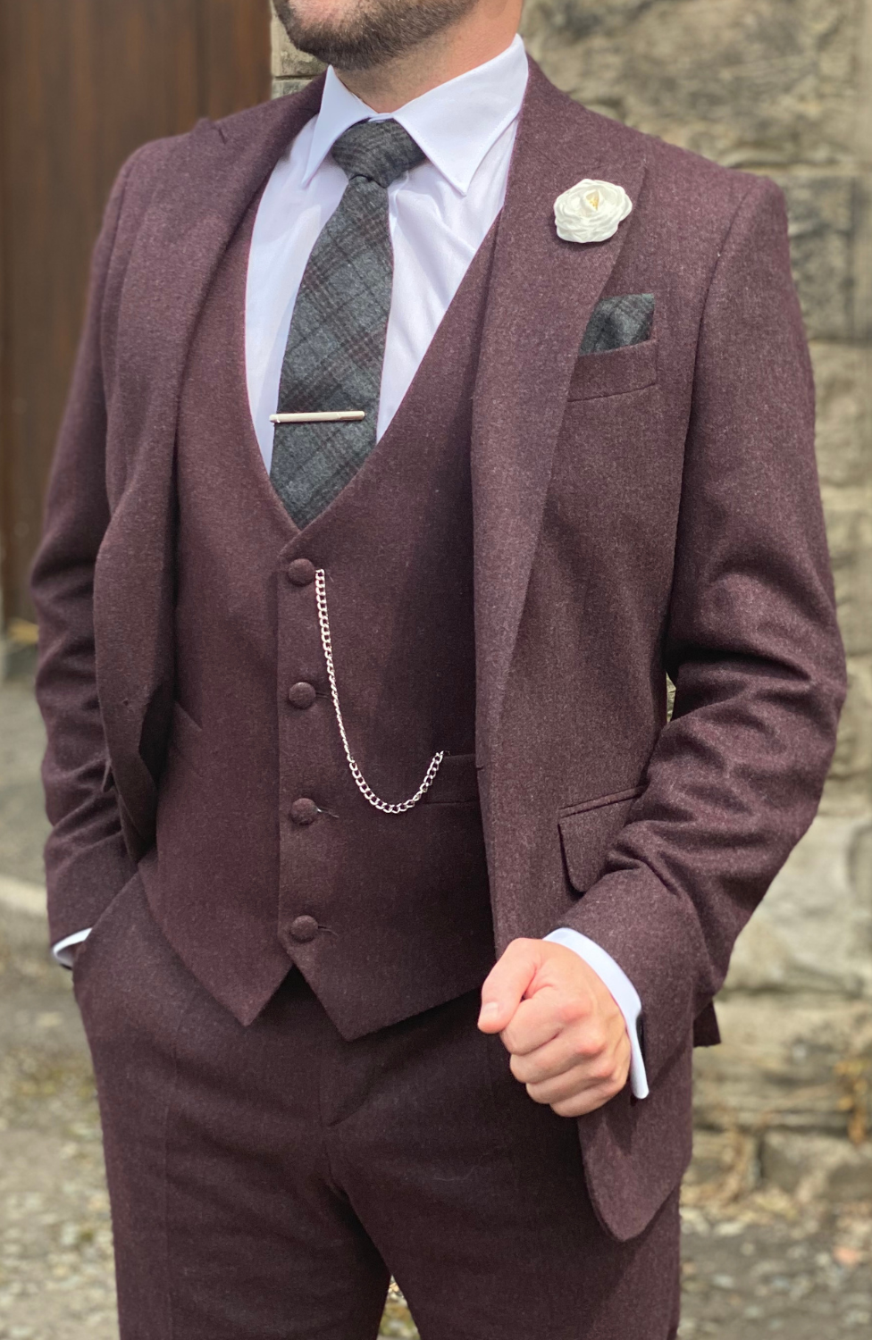 INISHEER BURGUNDY TWEED 3 PIECE SUIT